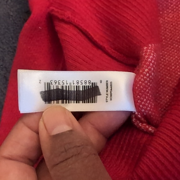 Joe Fresh| NWT Red and White Snow Flake Patterned Long Sleeve Crew Neck Sweater - Picture 15 of 15